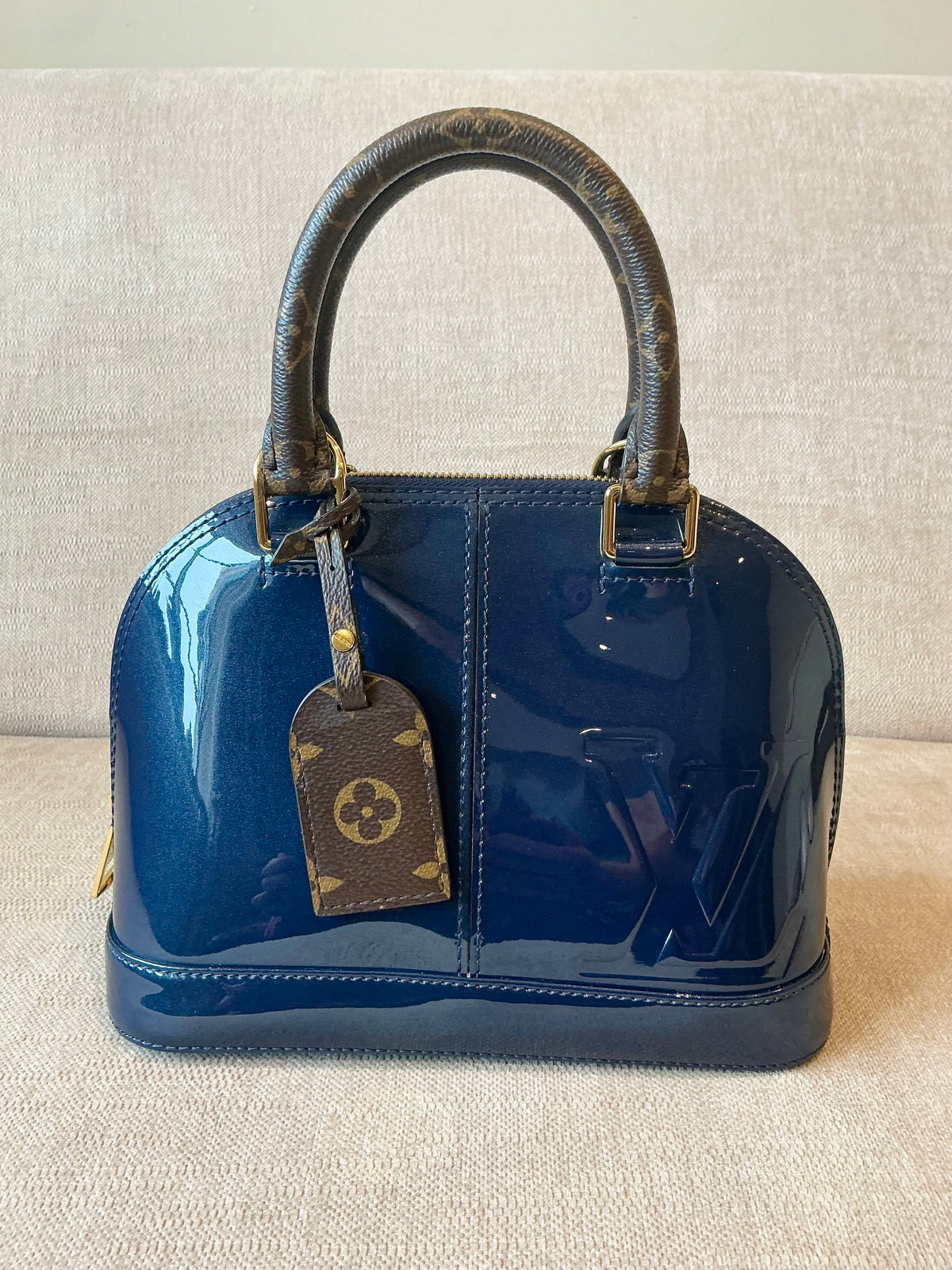 Louis Vuitton Alma BB in Marine (Navy blue)