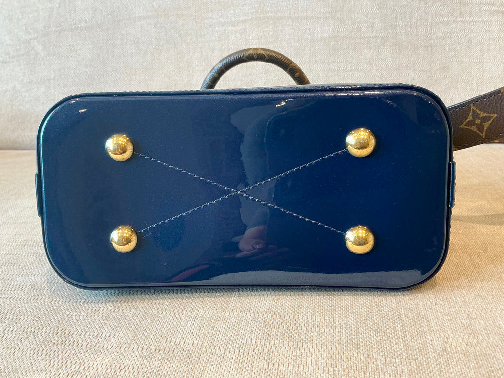 Louis Vuitton Alma BB in Marine (Navy blue)